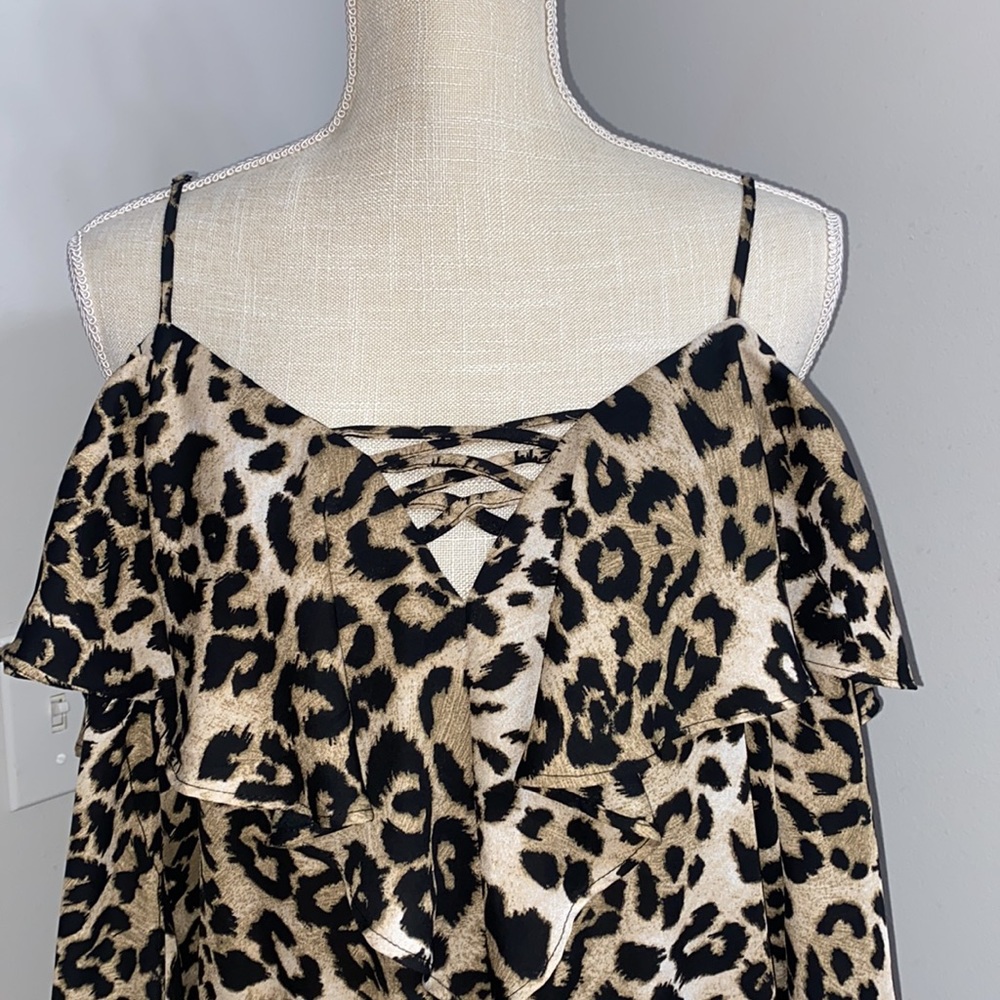 Liberty Love Cold Shoulder Blouse NWOT - Picture 2 of 11